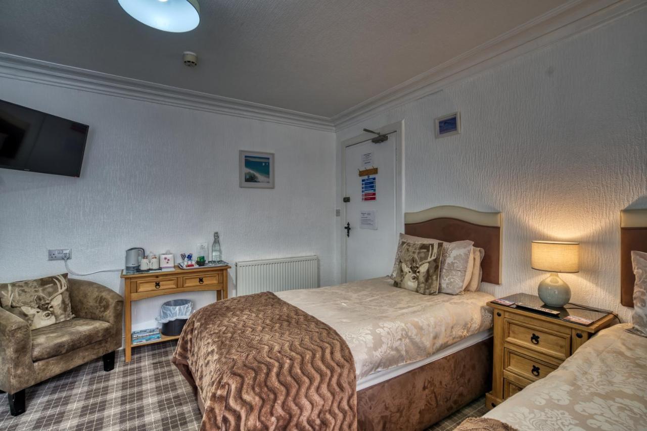אינברנס Pitfaranne Guest House מראה חיצוני תמונה