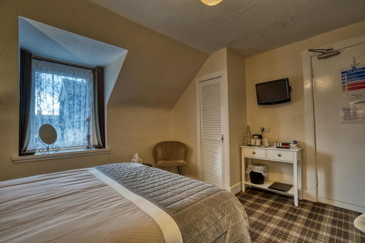 אינברנס Pitfaranne Guest House מראה חיצוני תמונה