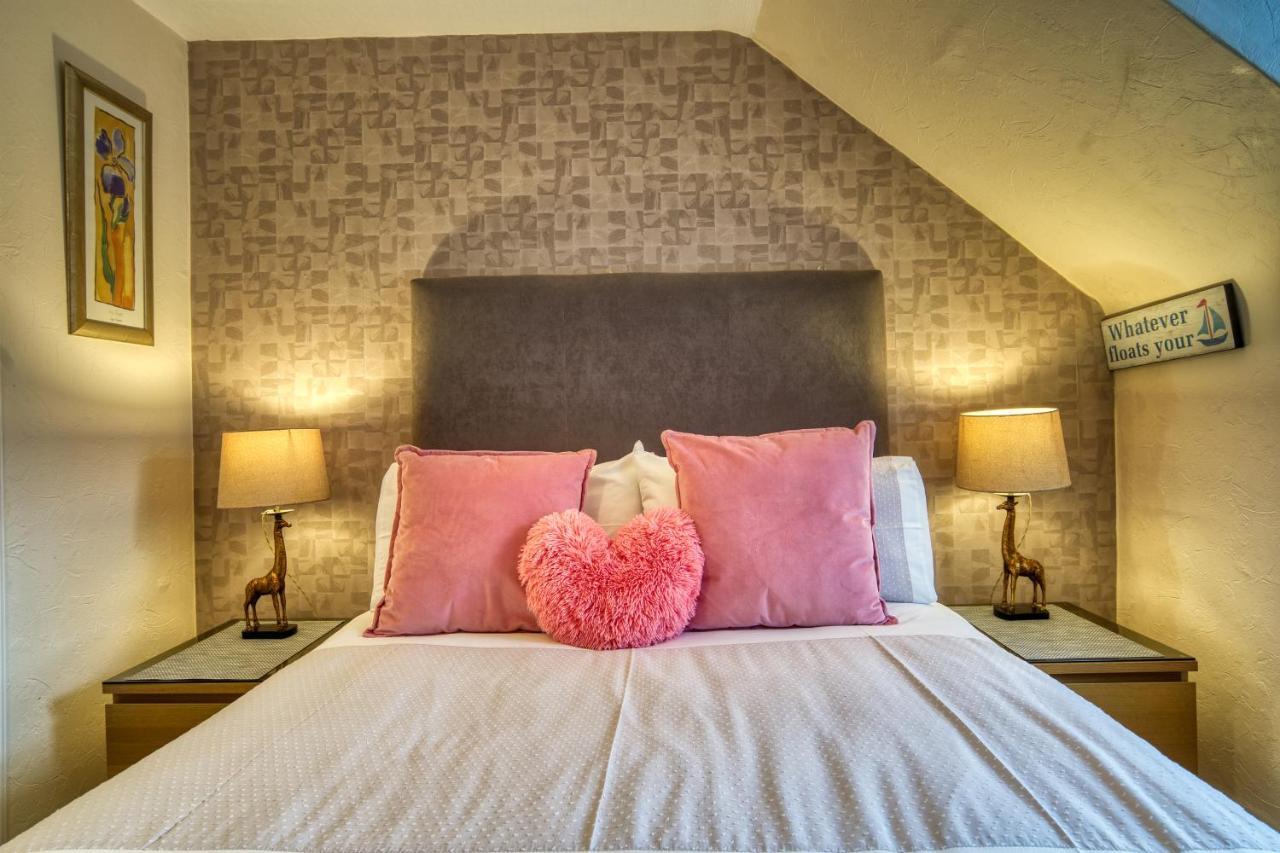 אינברנס Pitfaranne Guest House מראה חיצוני תמונה