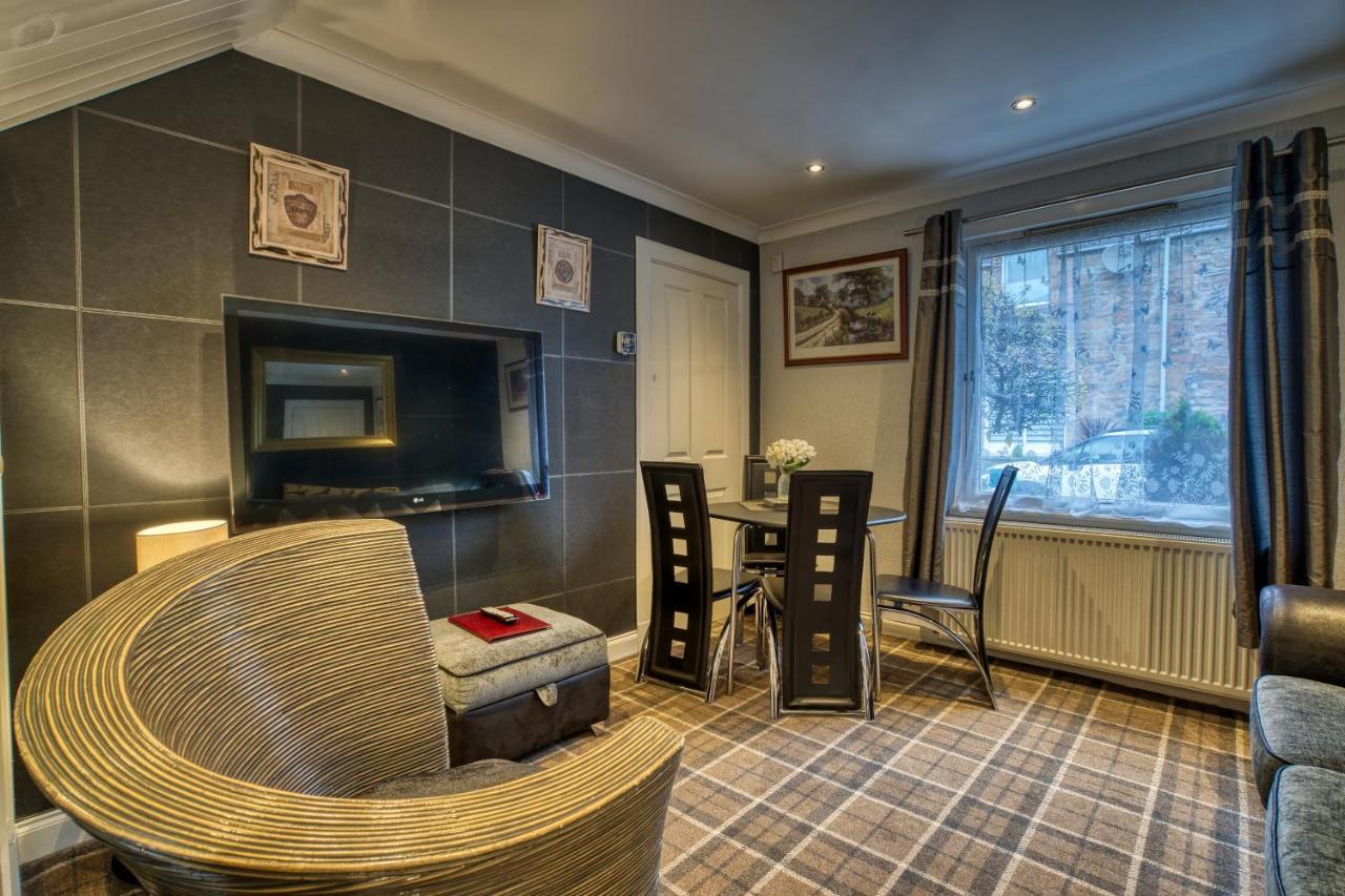 אינברנס Pitfaranne Guest House מראה חיצוני תמונה