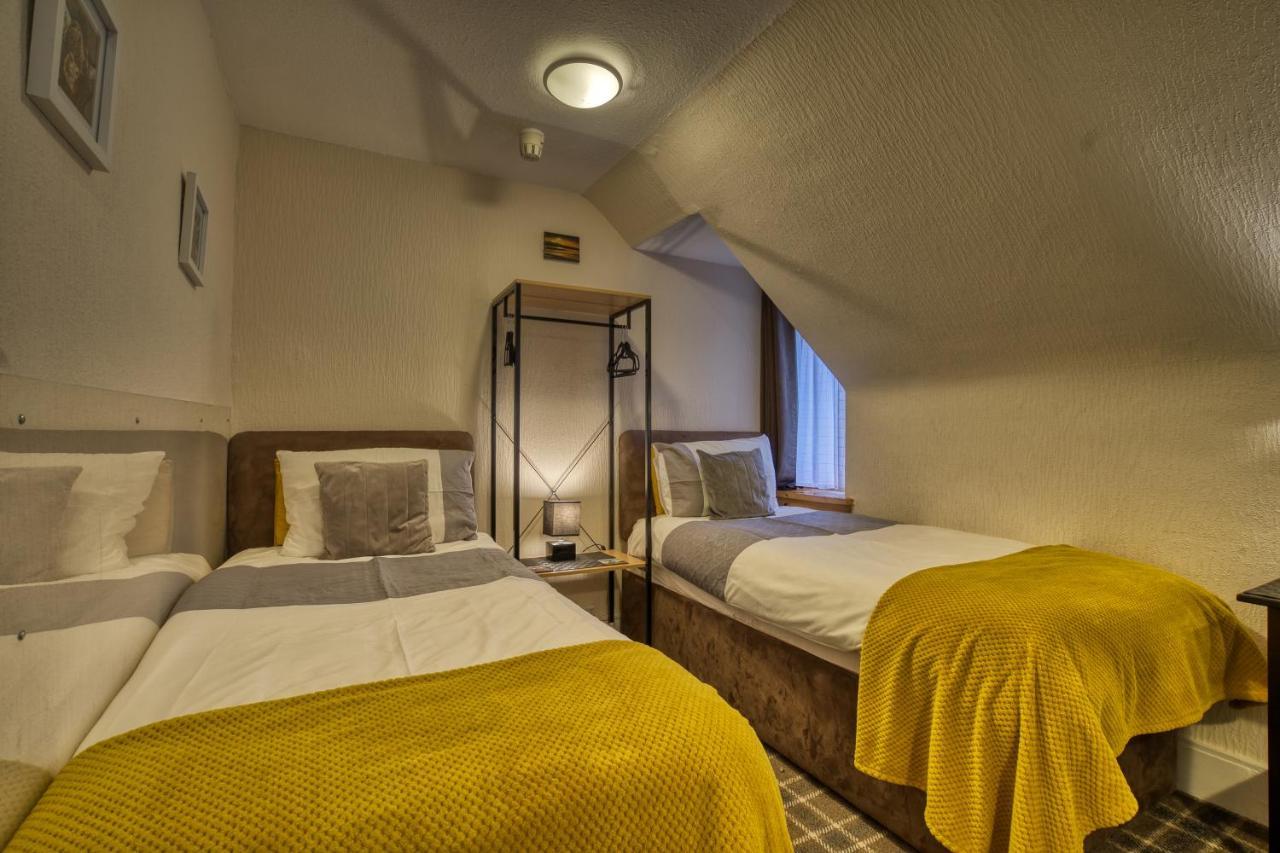 אינברנס Pitfaranne Guest House מראה חיצוני תמונה