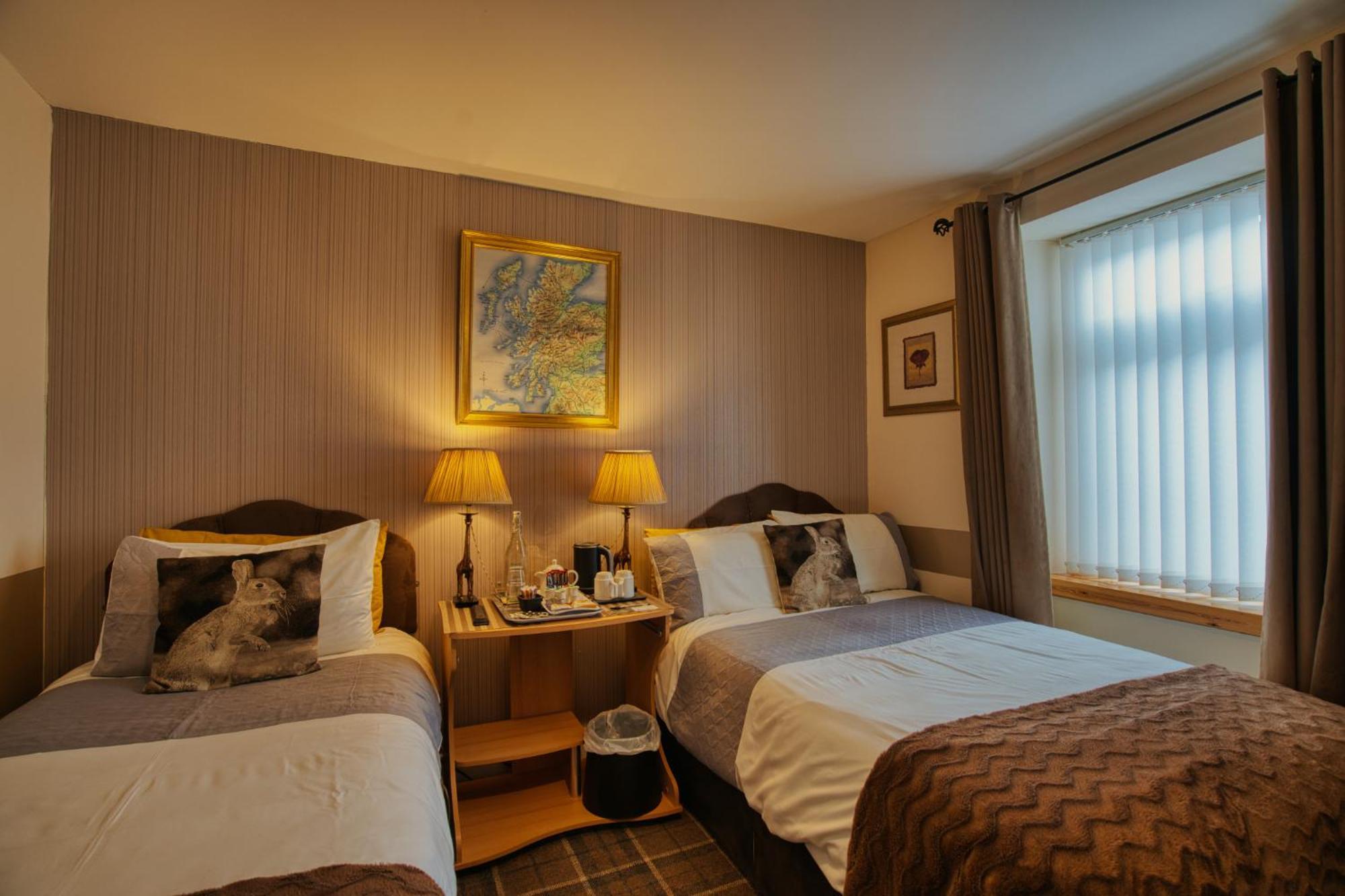 אינברנס Pitfaranne Guest House מראה חיצוני תמונה