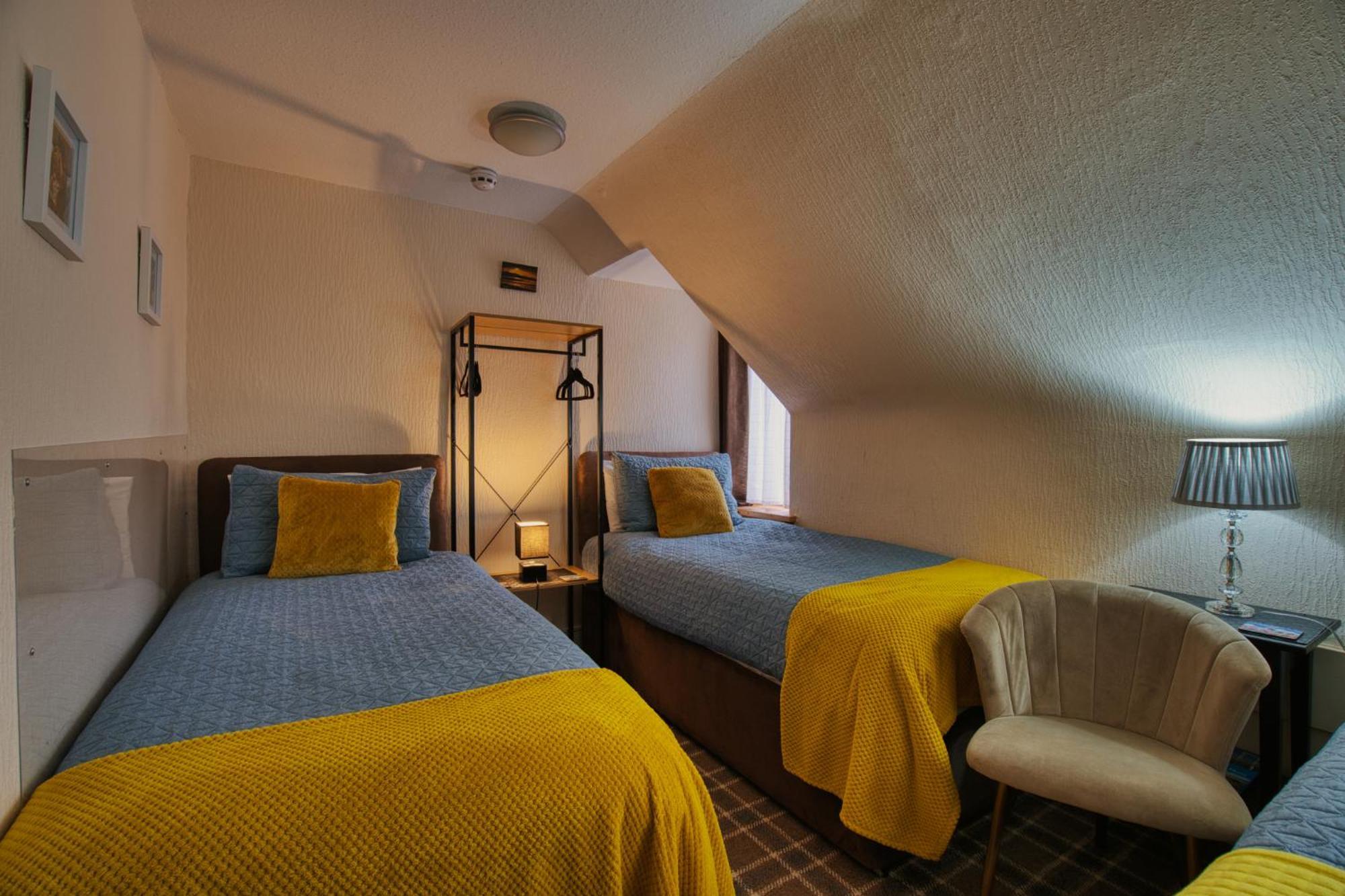 אינברנס Pitfaranne Guest House מראה חיצוני תמונה