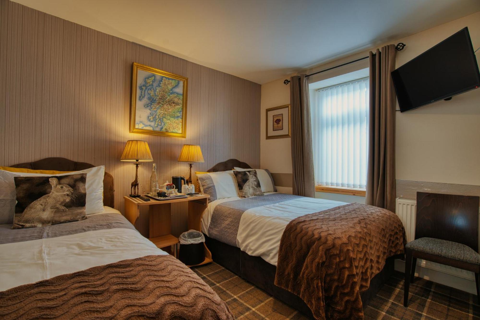 אינברנס Pitfaranne Guest House מראה חיצוני תמונה