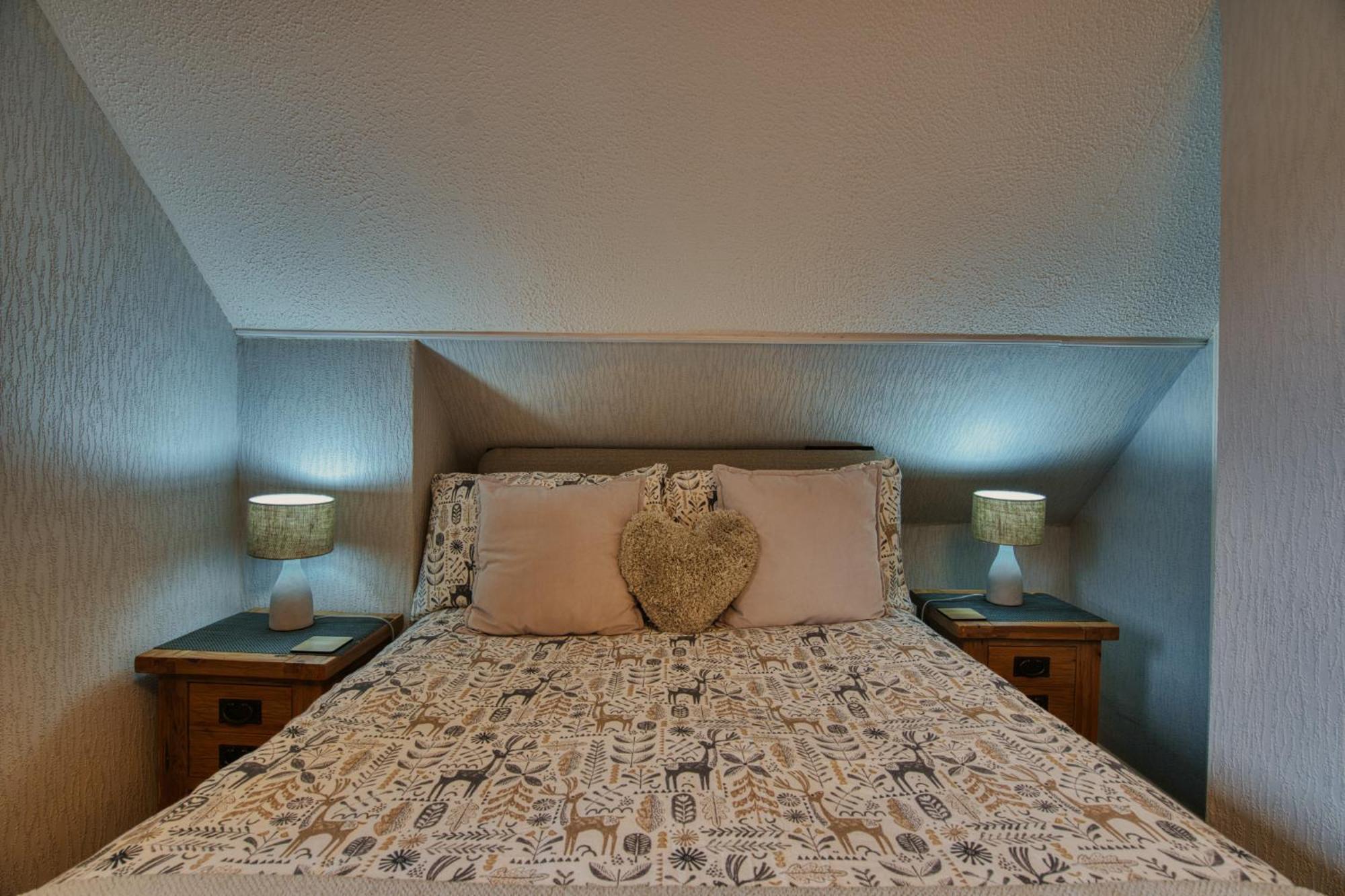 אינברנס Pitfaranne Guest House מראה חיצוני תמונה