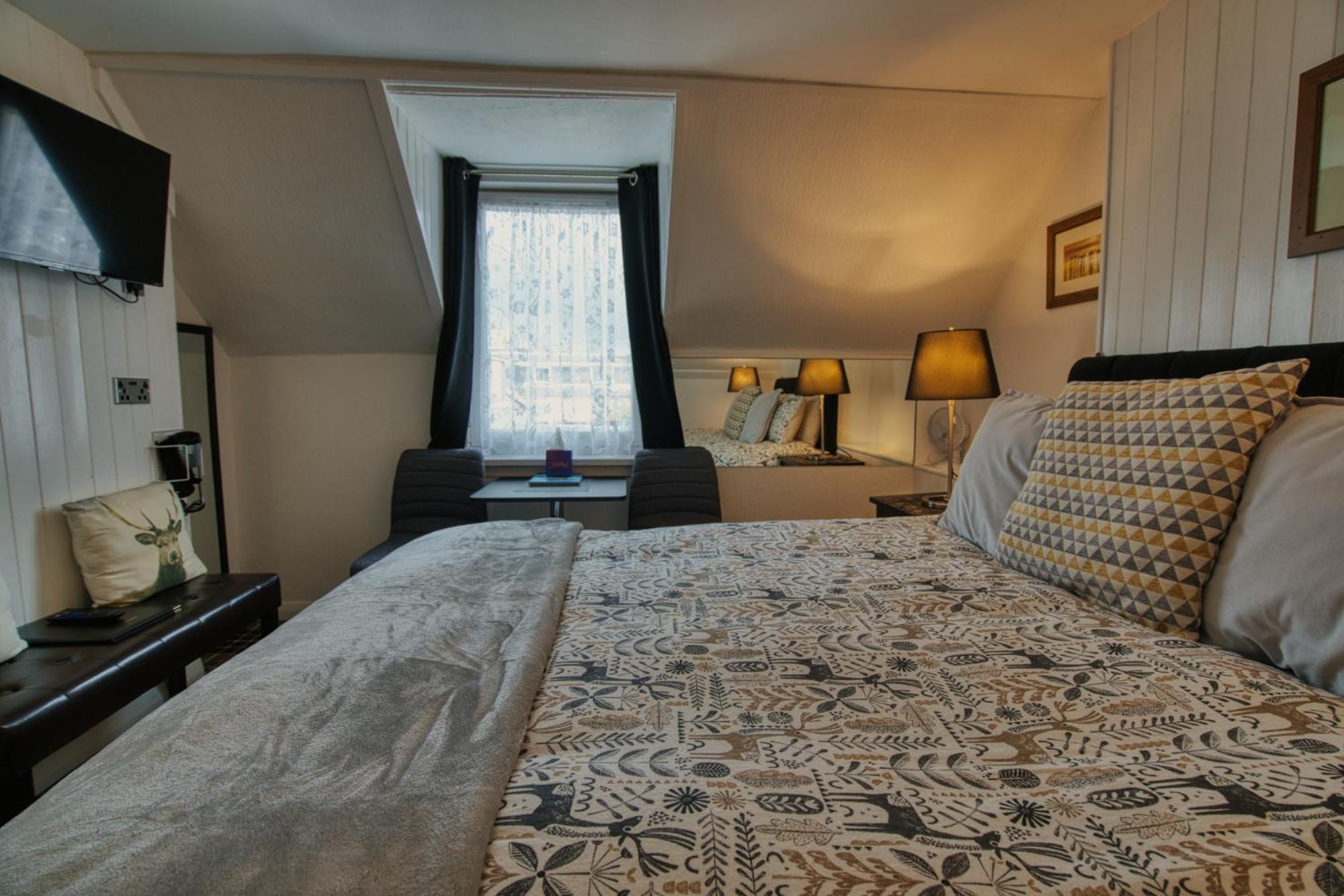 אינברנס Pitfaranne Guest House מראה חיצוני תמונה