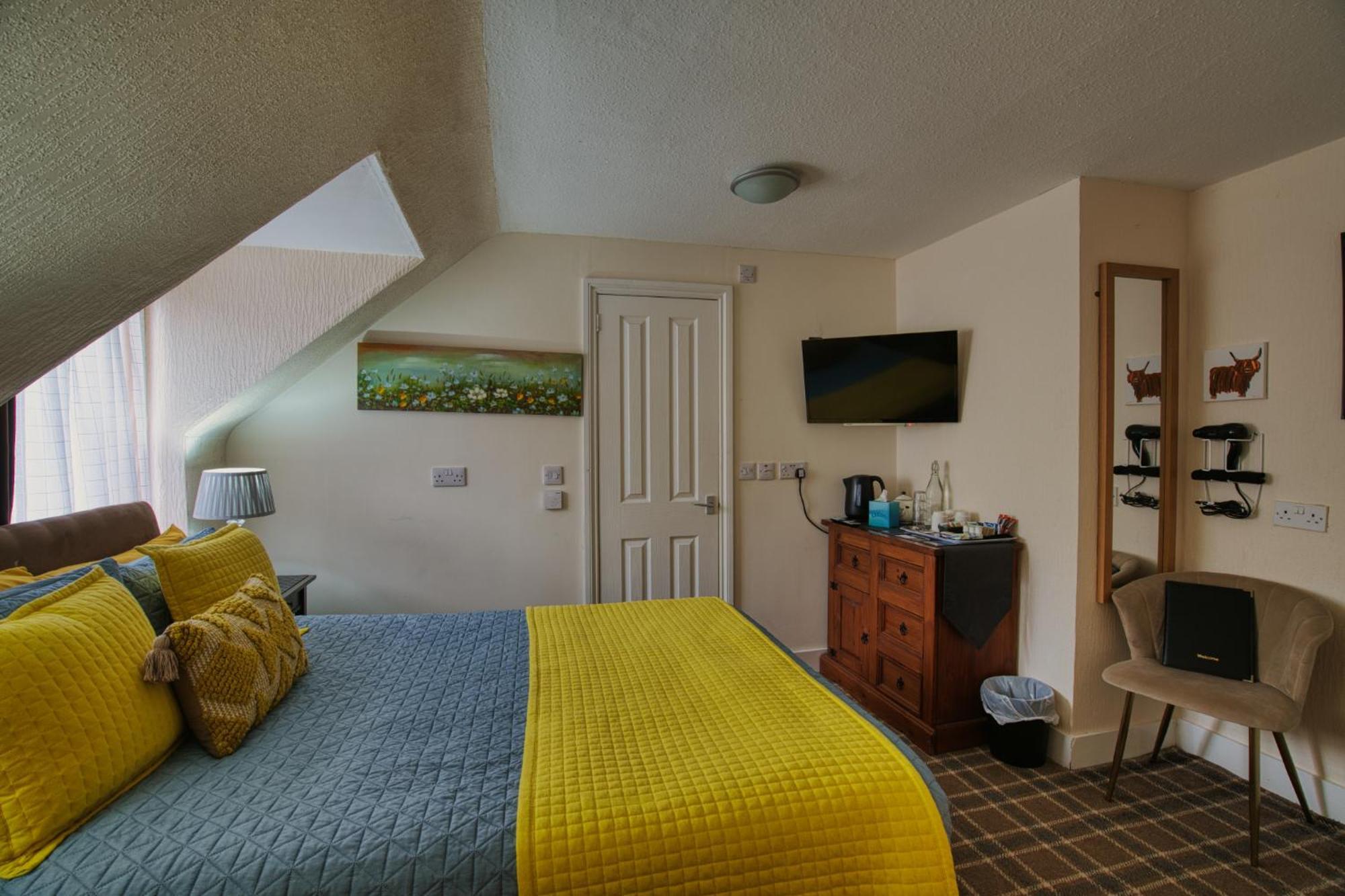 אינברנס Pitfaranne Guest House מראה חיצוני תמונה